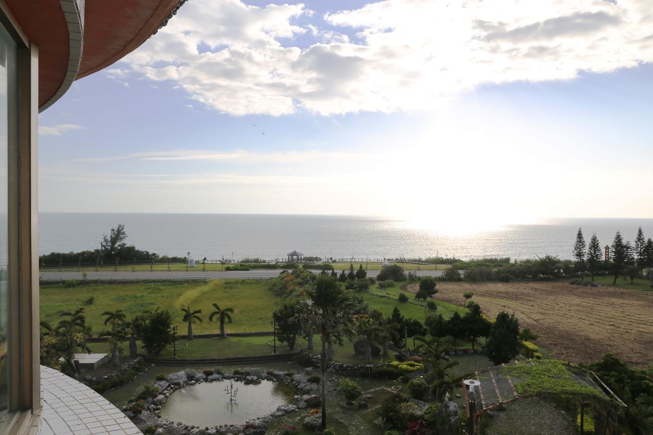 Da-Tong Vacation Hotel Chenggong Bagian luar foto